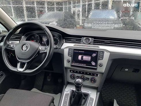 Volkswagen Passat 2017 - фото 14