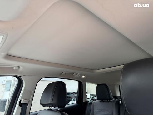 Ford Escape 2017 красный - фото 33