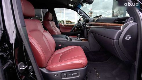 Lexus LX 2017 - фото 6