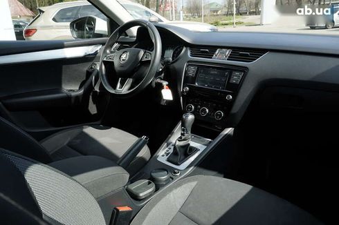 Skoda Octavia 2018 - фото 23