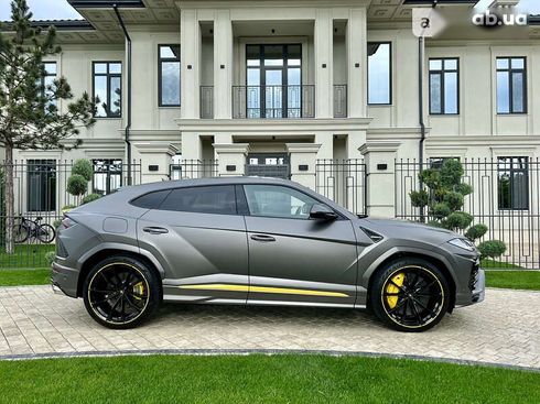 Lamborghini Urus 2022 - фото 17