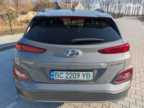 Hyundai Kona Electric 2020 серый - фото 17