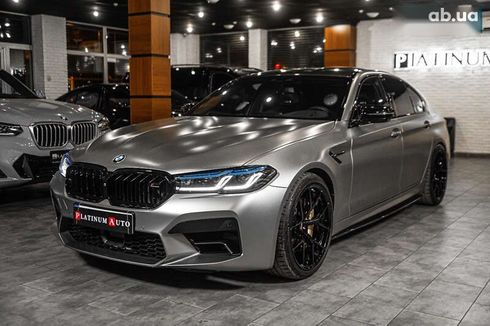 BMW M5 2018 - фото 2