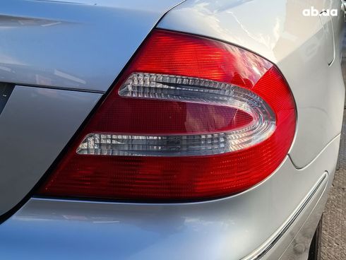 Mercedes-Benz CLK-Класс 2002 серый - фото 11