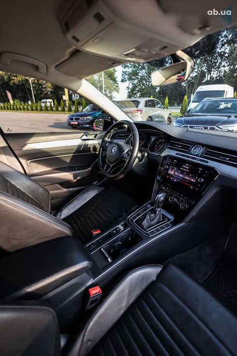 Volkswagen Passat 2015 - фото 13