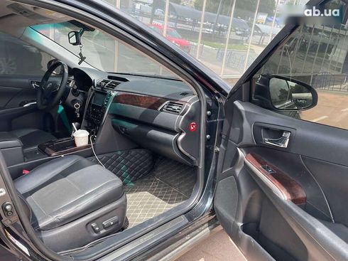 Toyota Camry 2015 - фото 14