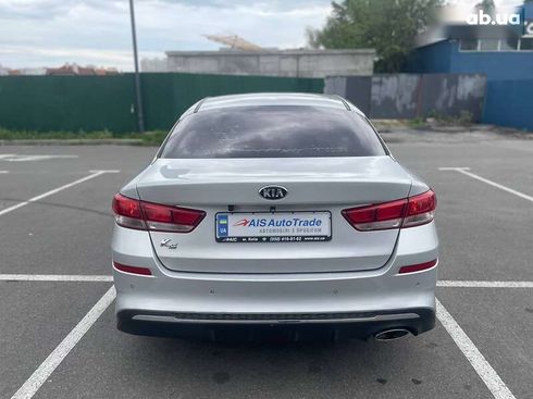 Kia K5 2017 - фото 6