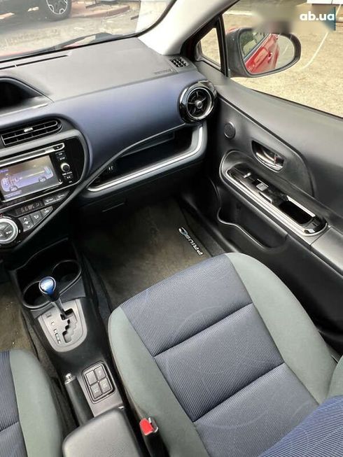 Toyota Prius 2015 - фото 28