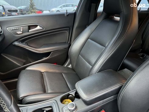 Mercedes-Benz CLA-Класс 2018 серый - фото 22