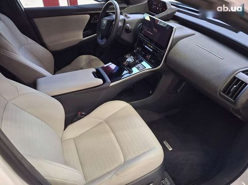 Toyota bZ 2023 - фото 24