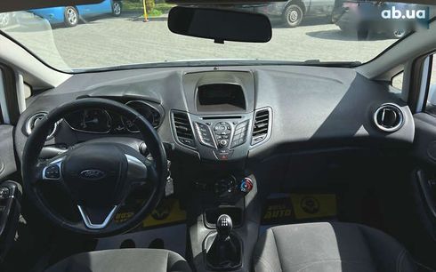 Ford Fiesta 2016 - фото 14