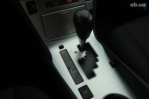 Toyota Avensis 2012 - фото 16