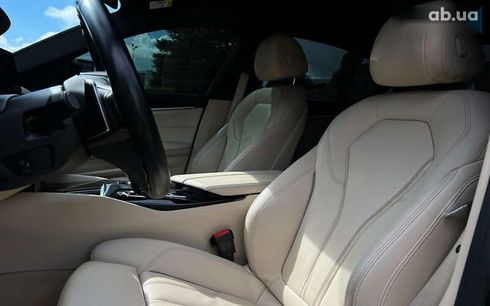 BMW 5 серия 2017 - фото 17