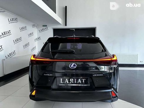Lexus UX 2021 - фото 5