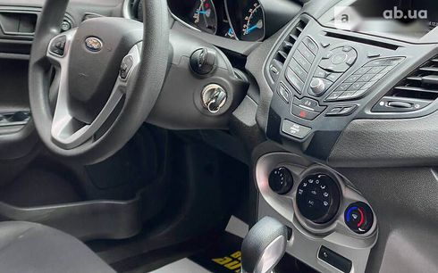 Ford Fiesta 2017 - фото 17