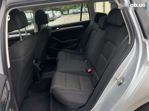 Volkswagen Passat 2017 - фото 28