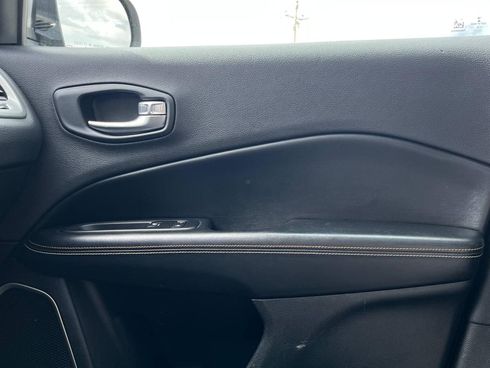 Jeep Compass 2018 серый - фото 23