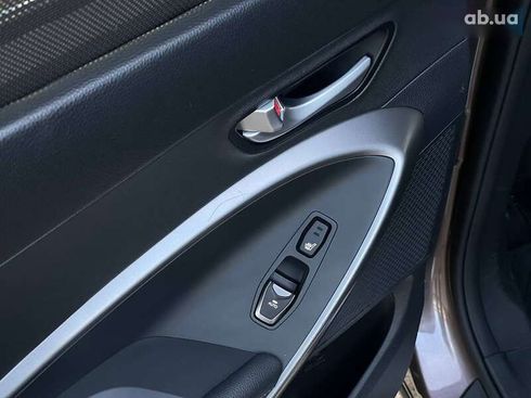 Hyundai Grand Santa Fe 2014 - фото 29