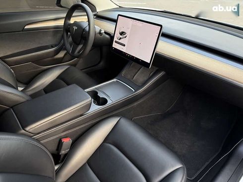 Tesla Model Y 2023 - фото 7