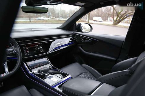 Audi Q8 2018 - фото 16