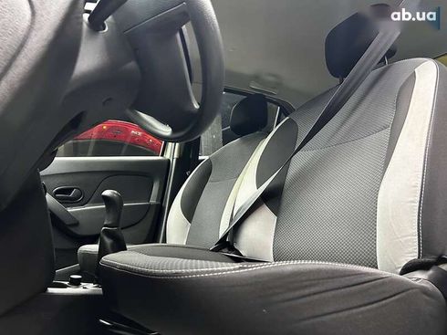 Renault Logan 2015 - фото 7