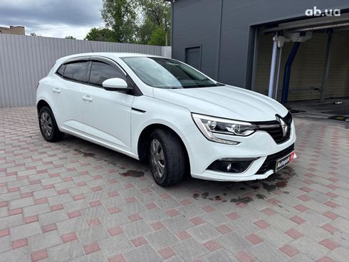 Renault Megane 2017 белый - фото 7