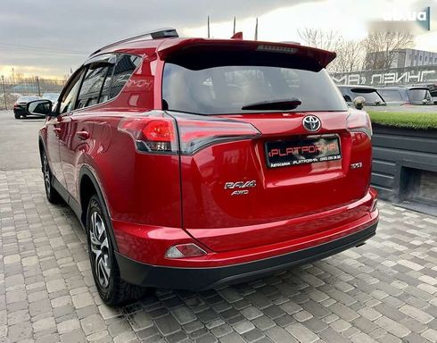 Toyota RAV4 2017 - фото 8