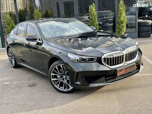 BMW 5 серия 2023 - фото 13