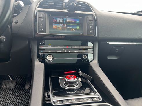 Jaguar F-Pace 2016 черный - фото 20