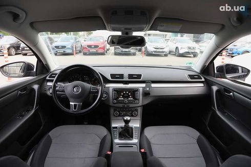 Volkswagen Passat 2011 - фото 10