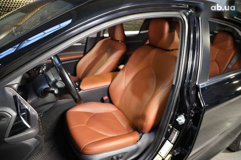 Toyota Camry 2017 - фото 11