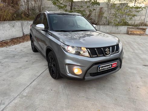 Suzuki Vitara 2018 серый - фото 3