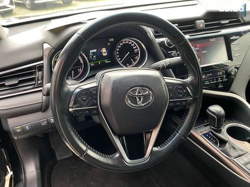 Toyota Camry 2020 - фото 14
