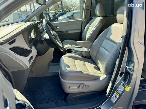 Toyota Sienna 2015 - фото 24