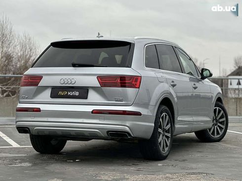 Audi Q7 2017 - фото 18