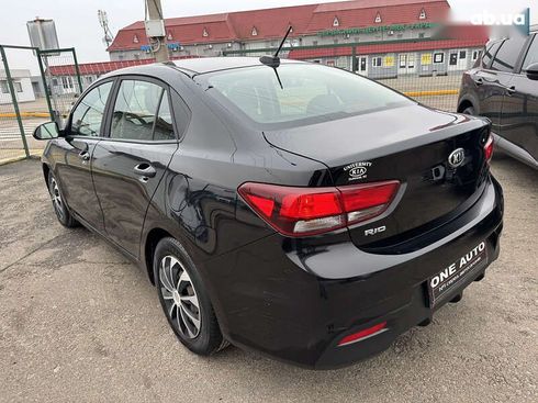 Kia Rio 2017 - фото 7