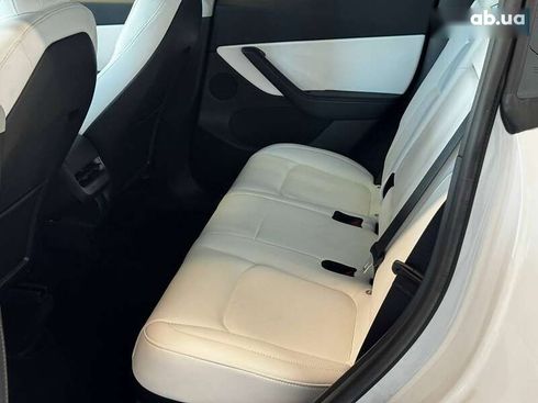 Tesla Model Y 2021 - фото 17