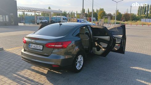 Ford Focus 2016 серый - фото 6