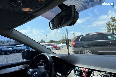 Skoda Octavia 2018 - фото 30