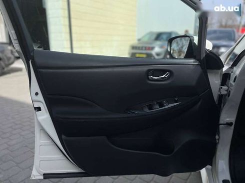 Nissan Leaf 2018 - фото 8