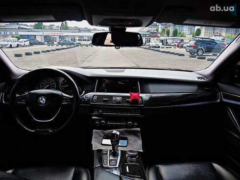 BMW 5 серия 2014 - фото 18