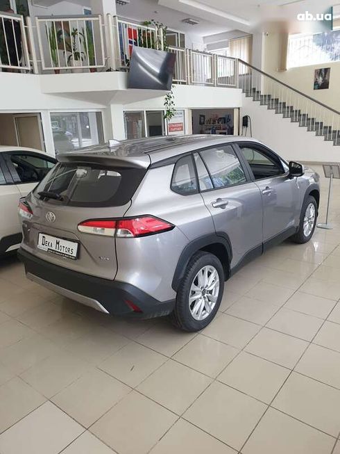 Toyota Corolla Cross 2024 - фото 8