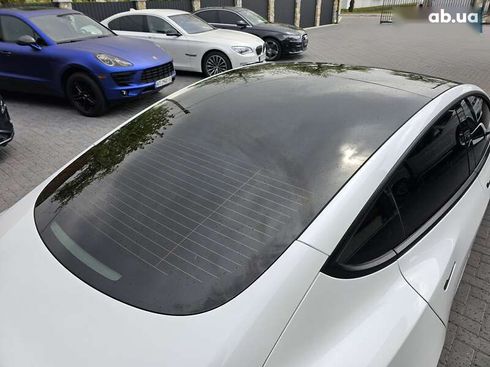 Tesla Model 3 2021 - фото 29