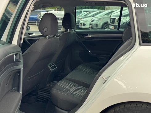 Volkswagen Golf 2015 белый - фото 28