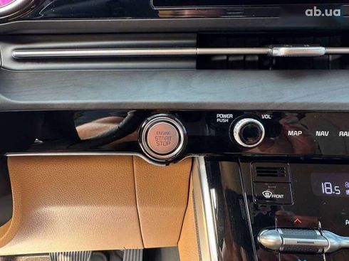 Kia Carnival 2021 - фото 23