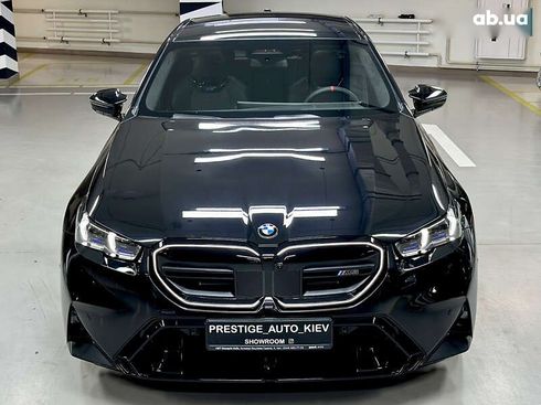 BMW M5 2025 - фото 8