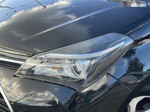 Toyota Yaris 2015 - фото 12