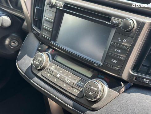 Toyota RAV4 2014 коричневый - фото 19
