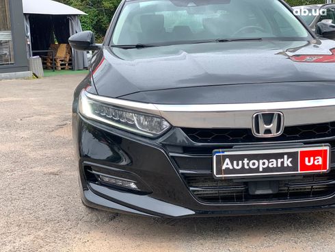 Honda Accord 2018 черный - фото 10