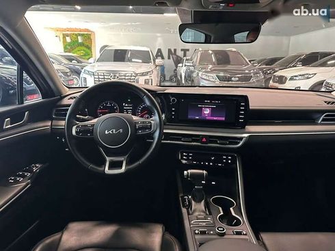 Kia K5 2022 - фото 19